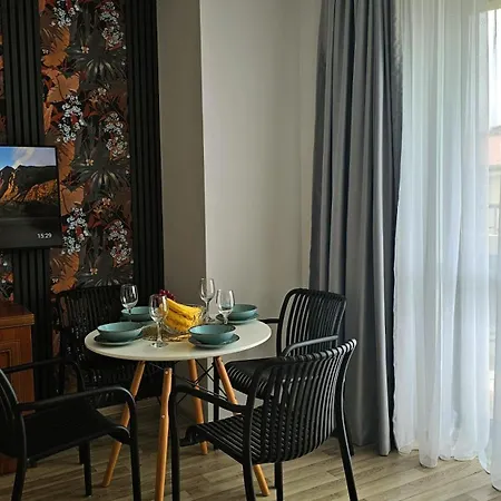 Sunny Design Avalon Apartment *
