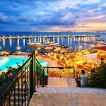 Sunny Design Avalon Apartment *